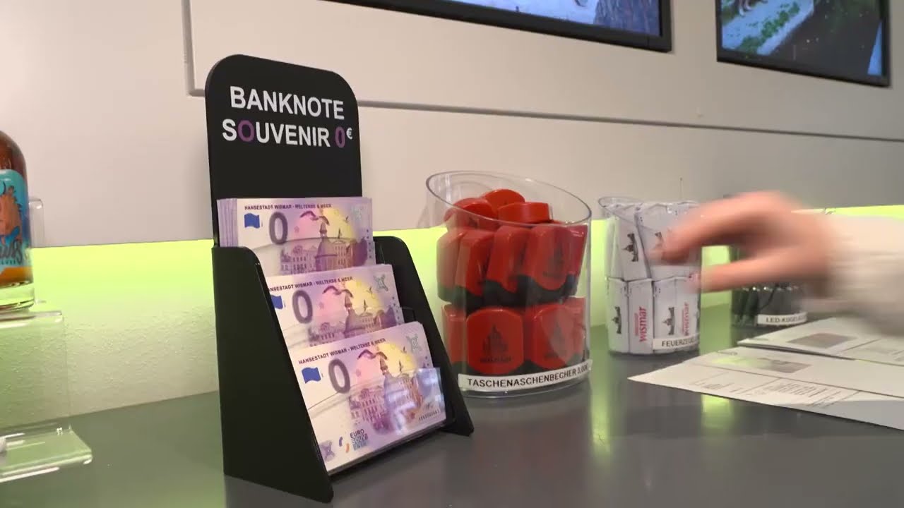 Große Nachfrage: 0 Euro Souvenir Scheine von Wismar Tourist Information