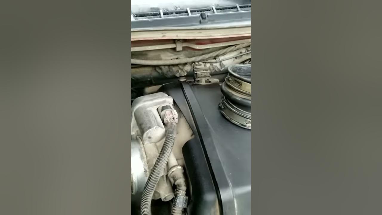 2005 Chevy Colorado ignition coil replacement - YouTube