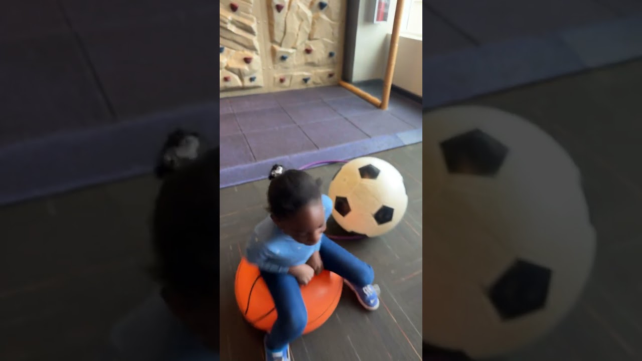 Eyannah making slime at Discovery Place 