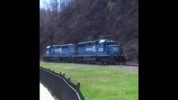 Patchwork Helpers On Horseshoe Curve, April 2003