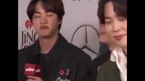 Interviewer asked blink your eyes three times if u are working on world tour and the result