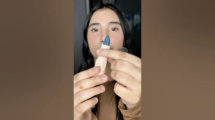 #makeuphacks #makeup #shorts #youtubeshorts #trending #hacks #viralvideos #subscribe #like