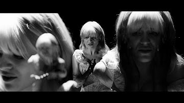 Sarah Barrios - Reality (Visualizer)