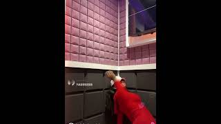 Summer walker sliding down the wall Summer walker sliding down the wall