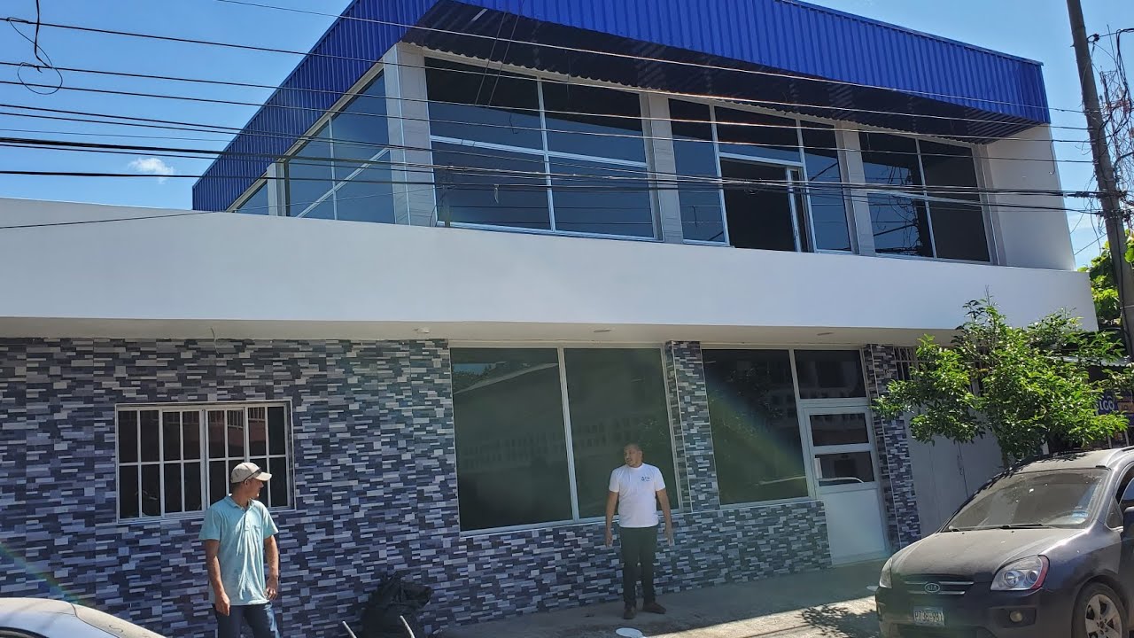 Detallando complemento de Remodelacion en Usulutan Centro