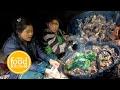 cute girls cooking the chicken curry in the cave || village food kitchen || lajimbudha ||