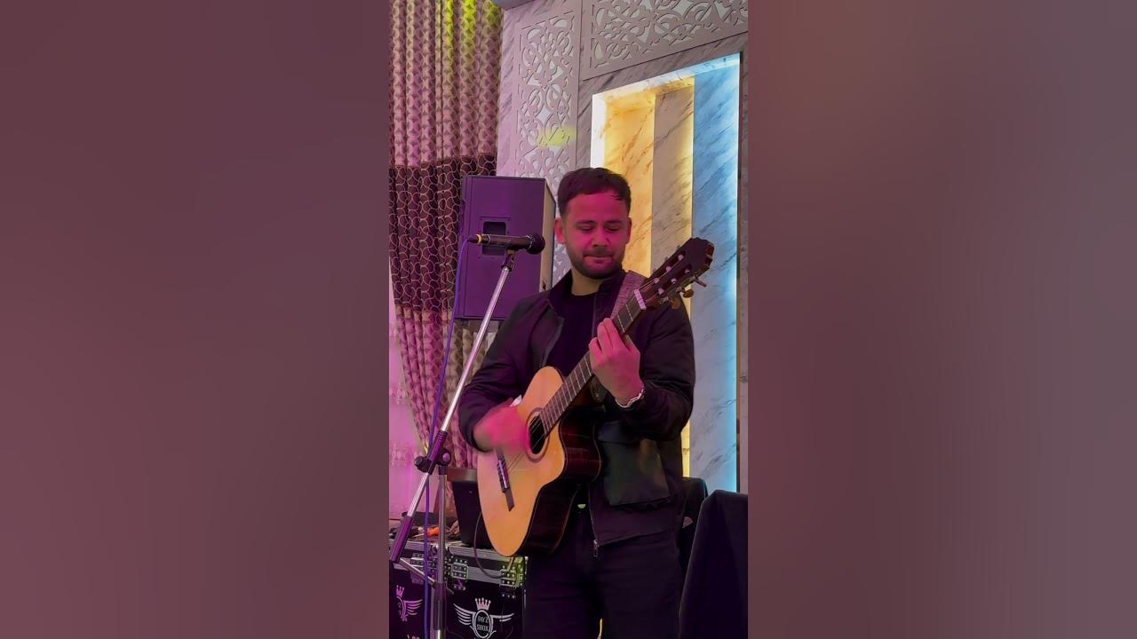 Gey ogil bolalar eshak va ogizda