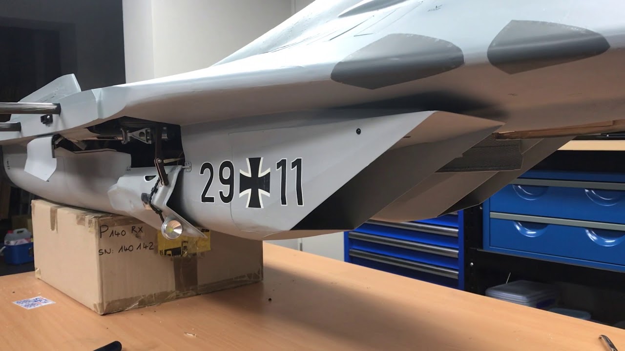 CARF Mig 29 landing gear test - YouTube