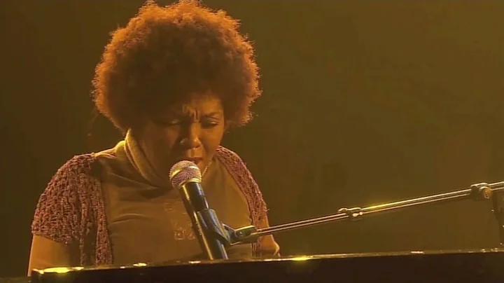 Carleen performs "Woman in Me" on France's "One Sh...
