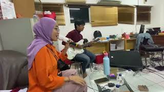 Download Lagu COVER POCO-poco Medley Stecu-stecu medley Maumere MP3