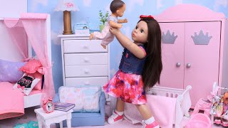 Mom and baby doll evening routine with bath! Play Toys family habits