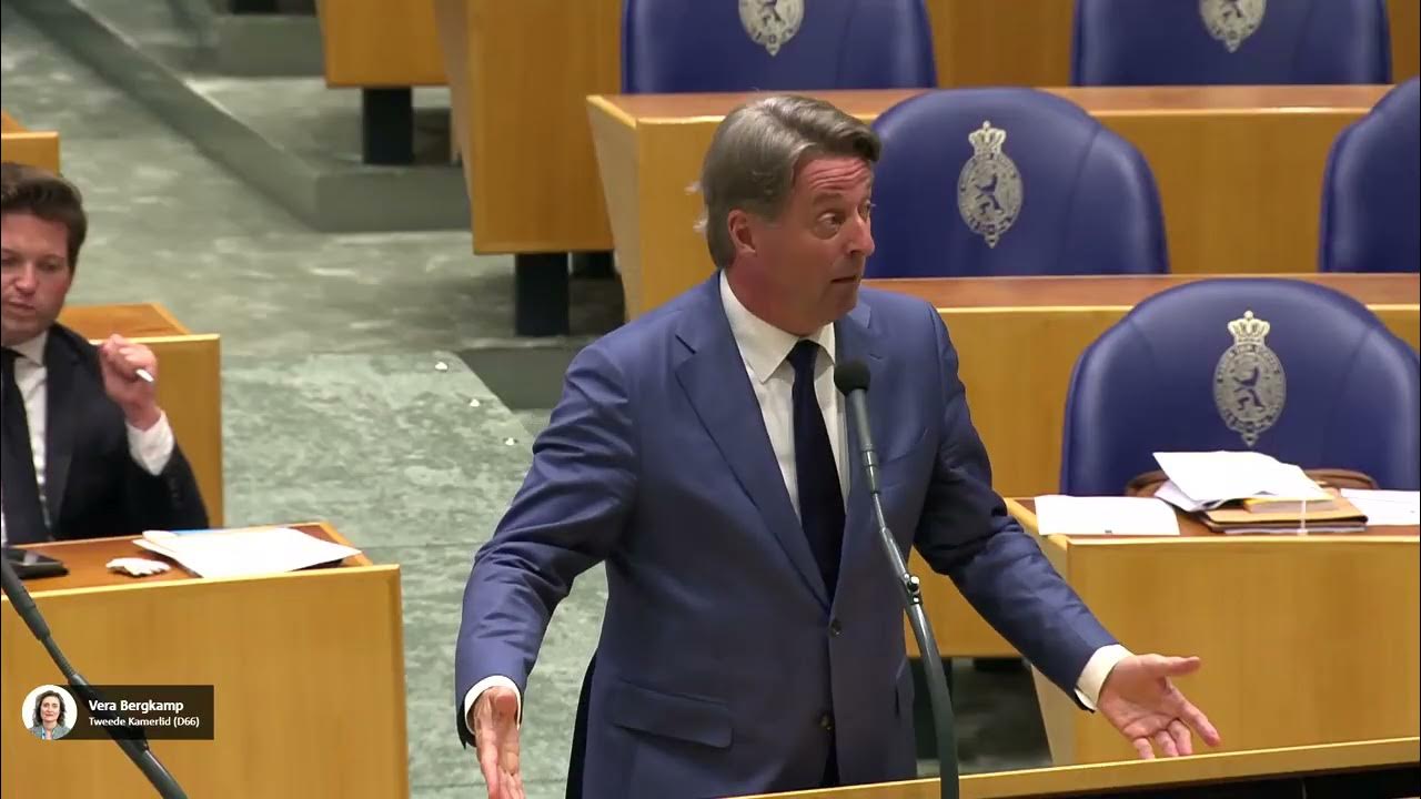 Mulder (PVV) is LAAIEND "De Minister is LAF, U gaat als een bang musje naar Brussel!" YouTube