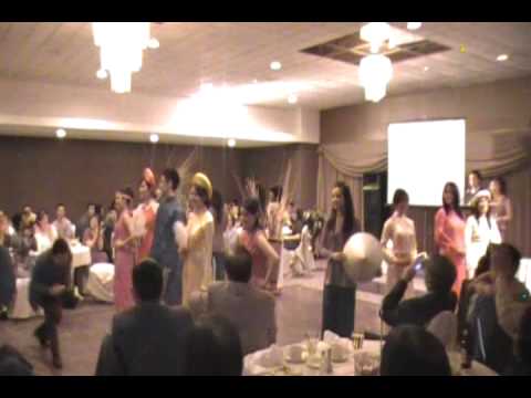 VSA Gala 2010 : Traditional Vietnamese Ao Dai Fashion Show