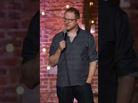 Crowd Insults Comedian - Steve Hofstetter