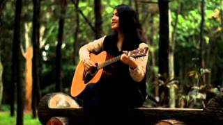 Video thumbnail of "Terlalu Lama sendiri - Kunto Aji (Acoustic Cover)"