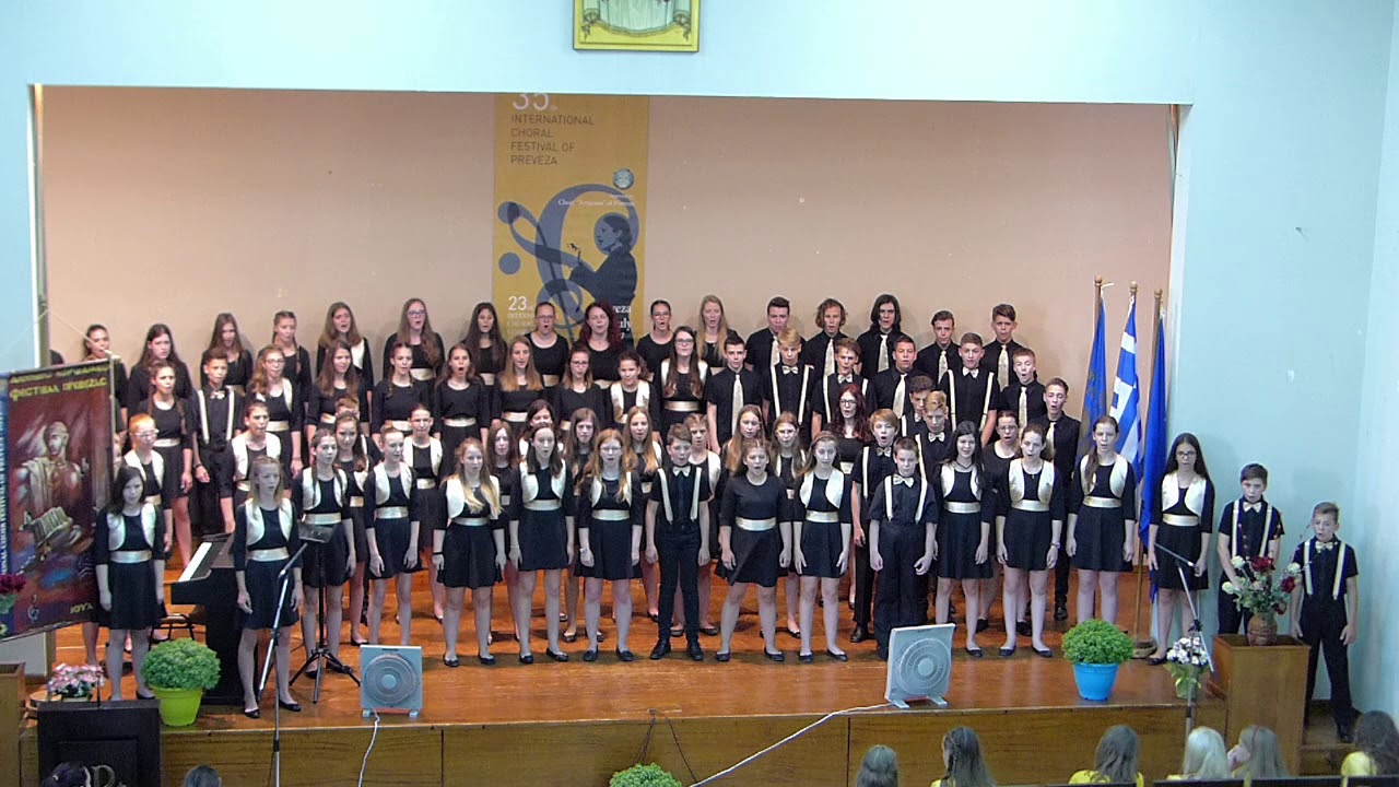 Sárközi karikázó - Jozsef Karai (1927-2013)