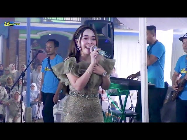 BUNGA voc.NILAH FAUZISTA LD pro LIVE CIBEUREUM class=