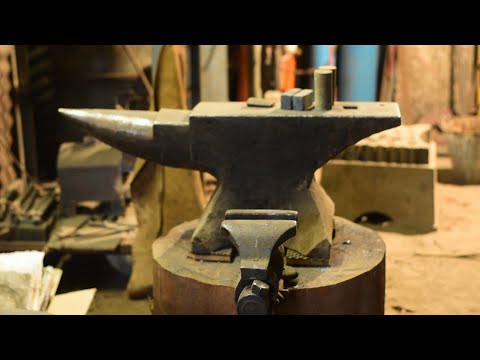 WOODEN BASE FOR A 200KG ANVIL