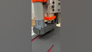 Motorized dust shoe on printNC. What a game changer for dust collection! #cnc #printnc #dustshoe