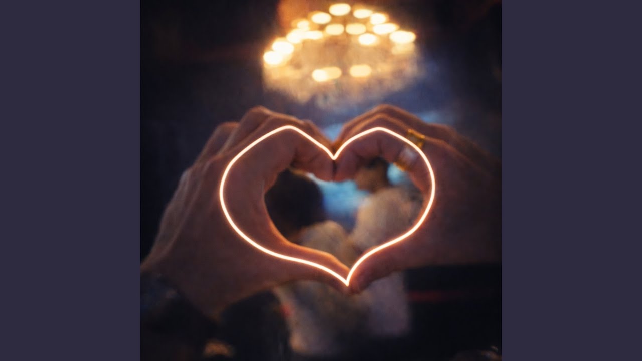 Sleduj あいって? na YouTube Sleduj あいって? na YouTube