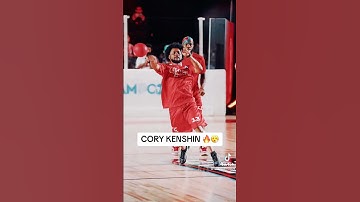 Coryxkenshin showing them how it