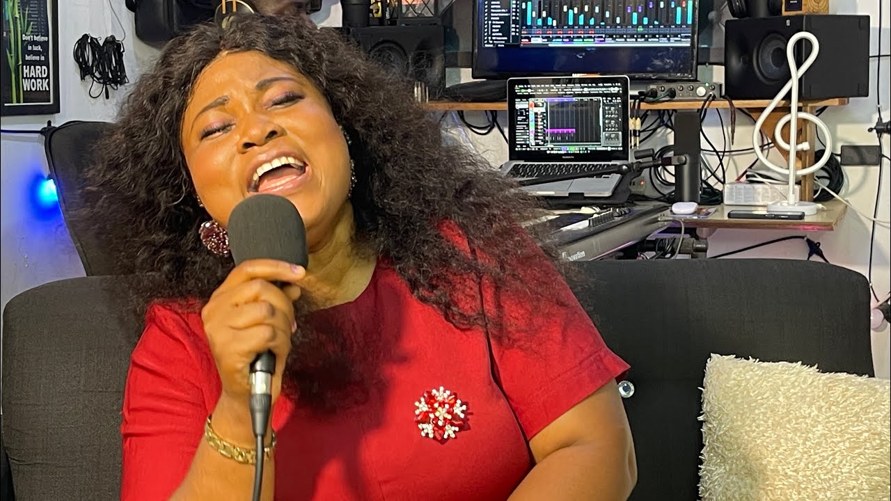 SOAKING IN HIS PRESENCE ( 6th Edition ) With Yvonne Menz