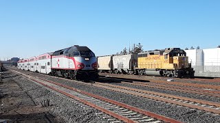 Up 1495 Sits In Redwood Junction As A Caltrain Gives Me A Hornshow