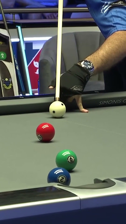 Have you ever seen anything like this in your life! 🤣 #billiards #pool
