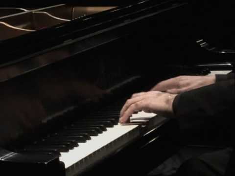 Konstantin Lifschitz plays Bach BWV 851 (vaimusic.com)