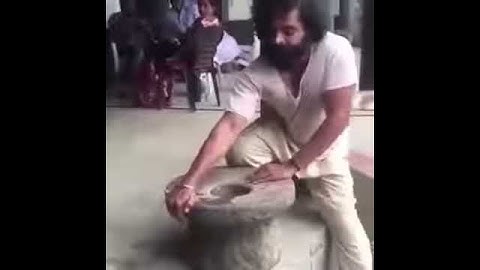 3 Kağıtçı  Kahramanlar :)