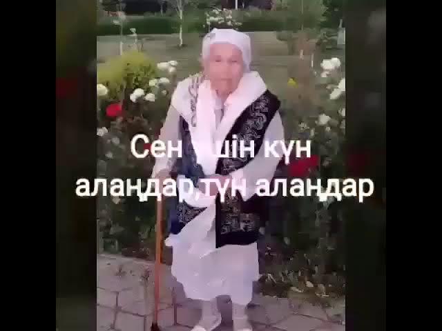 Әдемі бұйра әйелдер Желідегі колледж порно видеолары