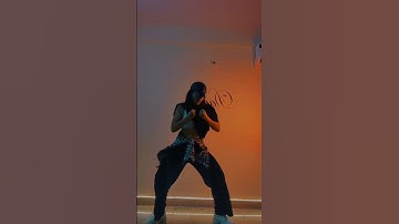 Thumbnail of Raat Ke Dhaai Baje Dance Cover - Kaminey || #youtubeshorts #raatkedhaaibaje