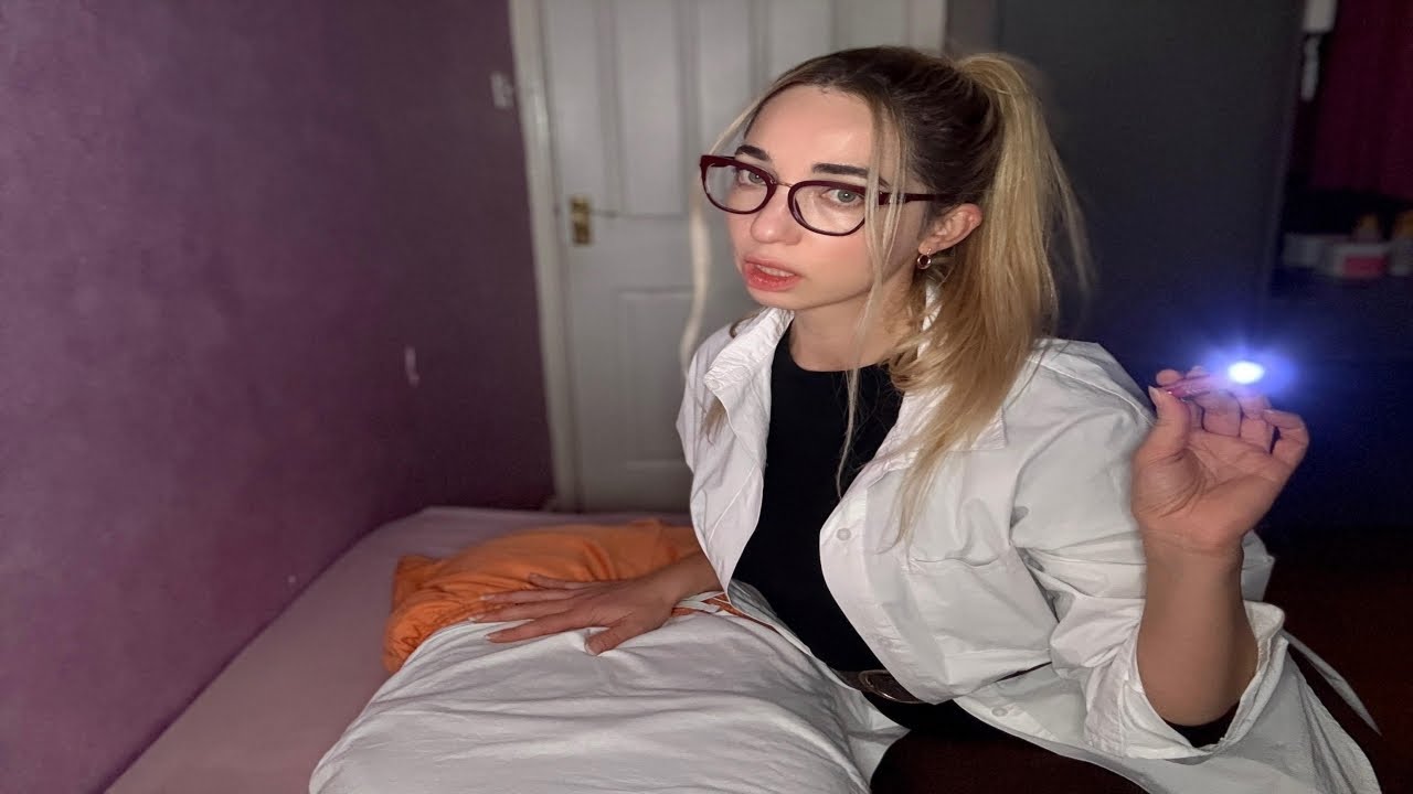 ASMR-экзамен на осанку | Линейка, свет, крем, расслабляющая ролевая игра «Доктор»