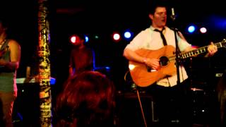 The Way I Do by The Union Street Orchestra
The Union Street Orchestra playing in El Corazon, Seattle. The Way I Do by The Union Street Orchestra