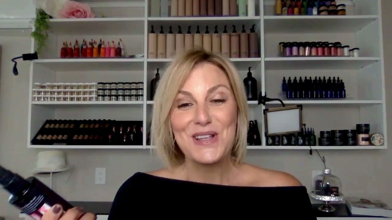 video SKINDINAVIA The Makeup Finishing Spray Bridal