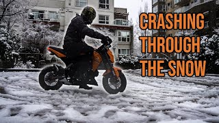 Riding my motorcycle in the snow (don't do it) by stan the moto man 11,827 views 3 years ago 7 minutes, 9 seconds