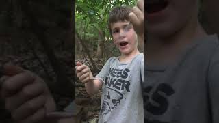 6 year old catches Eastern Worm snakes!