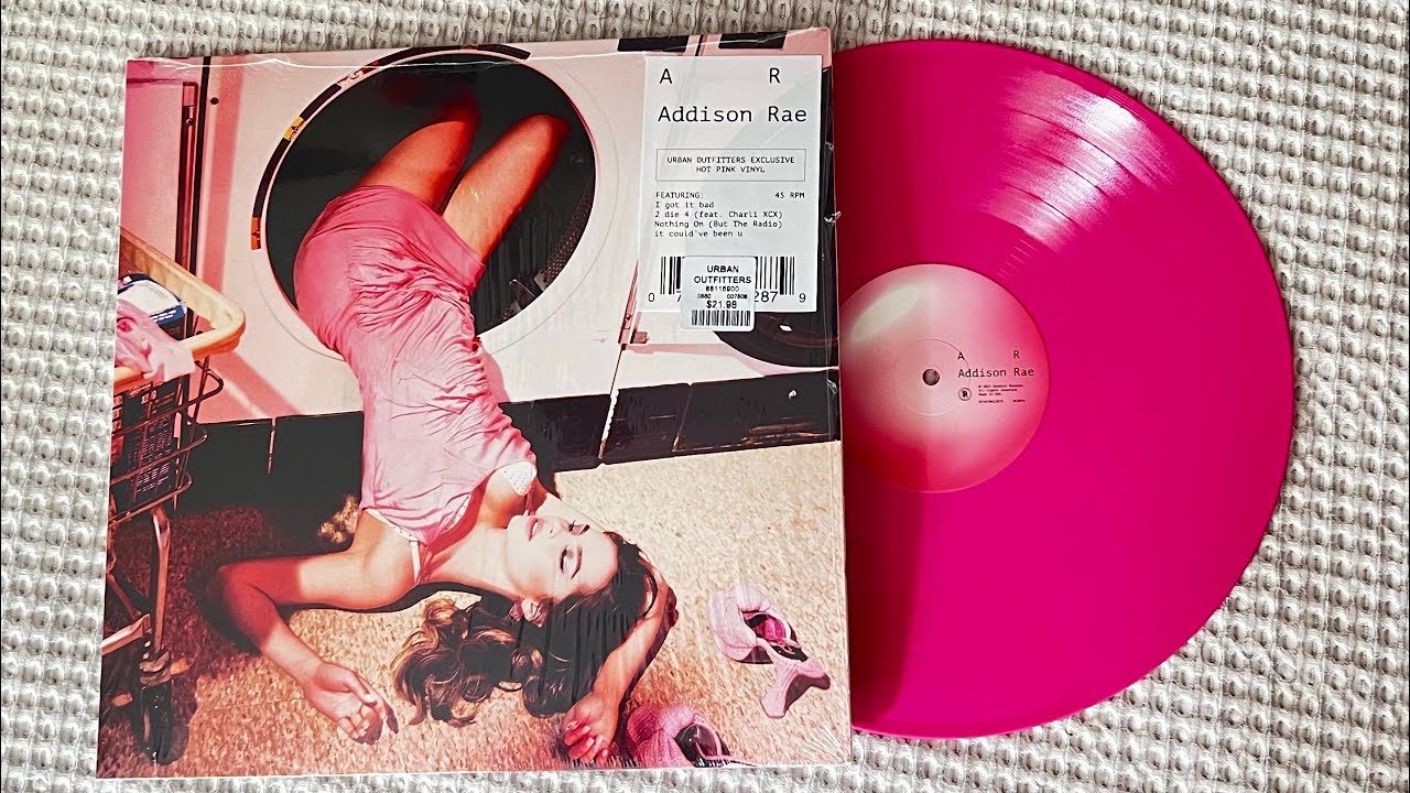 addison rae - ar (urban outfitters exclusive vinyl unboxing) - YouTube