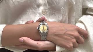 Vidéo: Montre Rolex Oyster Perpetual Lady (ref 67180) en acier vers 1994. Automatique.