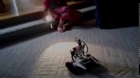 Lego Mindstorm Light Following Robot