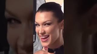Other side of BELLA HADID, singing her heart out🥰😍😘♥️🫶 #bellahadid #bella #model #singing