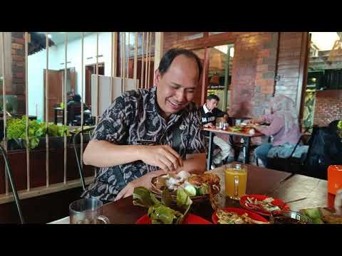 Rumah Makan Ayam Bunut