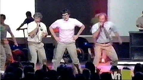 WEIRD AL YANKOVIC! WHITE AND NERDY *LIVE* ON VH1!