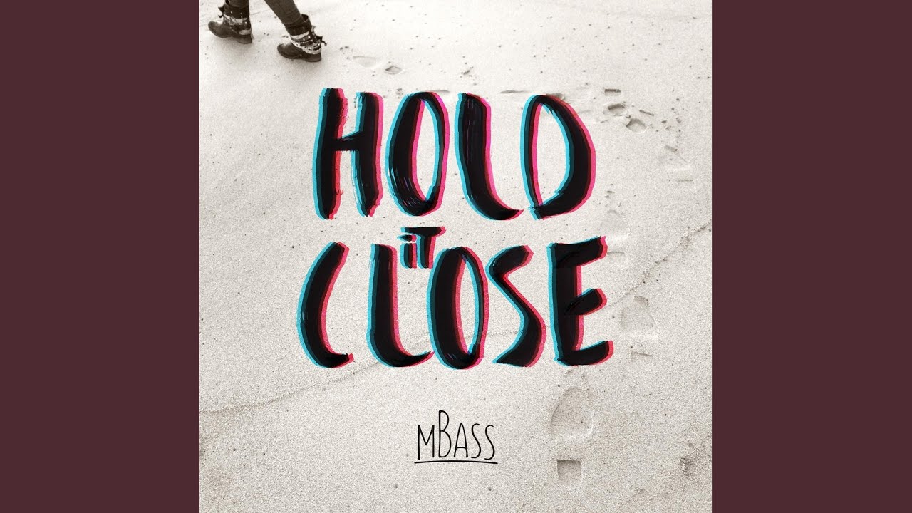 Hold It Close auf YouTube ansehen Hold It Close auf YouTube ansehen