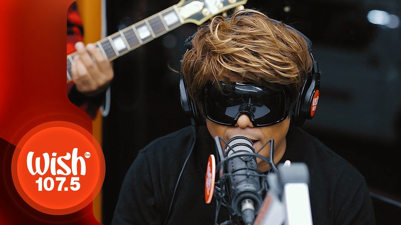 Noel Palomo with Repakol perform "Peksman" LIVE on Wish 107.5 Bus