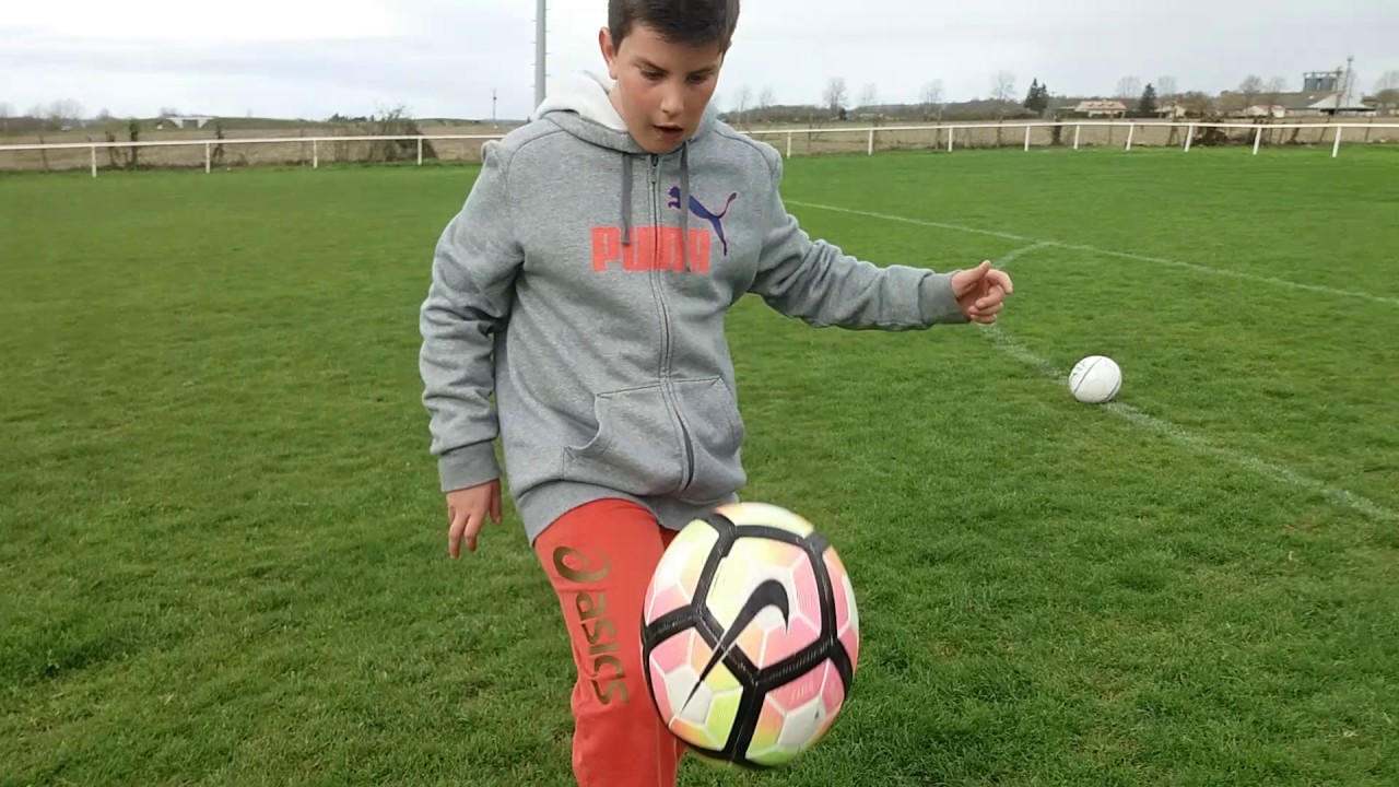 Football avec Hypnosis il est fou ce mec !!!!!! YouTube
