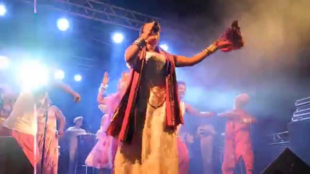 Afoxé Oyá Tokolê - Rua da Moeda