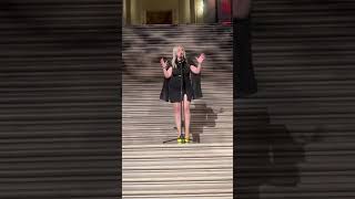 Chinese Song 月亮代表我的心