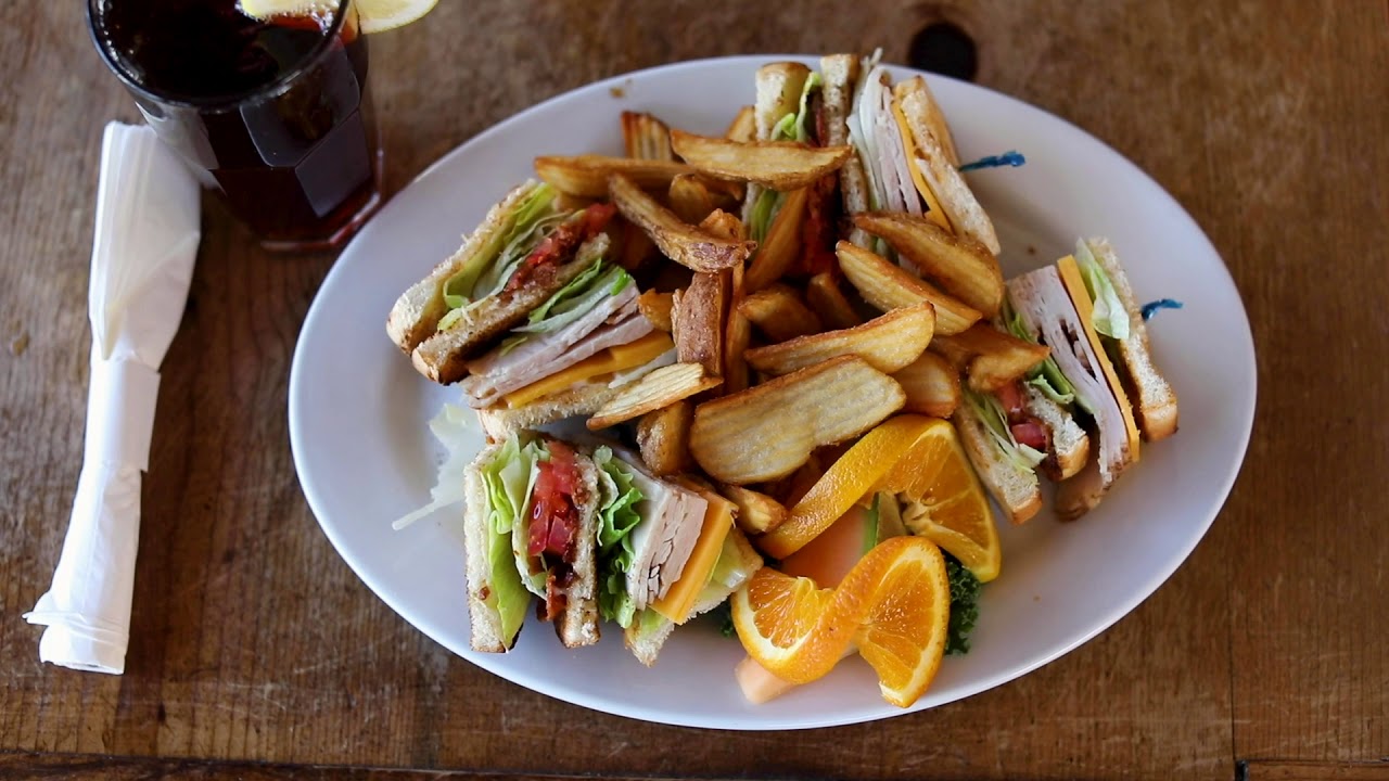 Sea Shanty restaurant along Highway 1