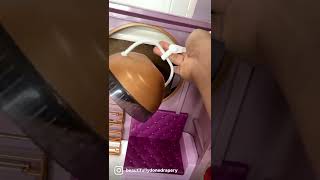 Unboxing of the Our Generation Salon on Wheels￼
